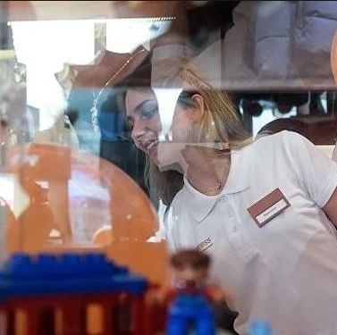 速卖通向俄罗斯用户推出双人环球旅行九周年抽奖活动