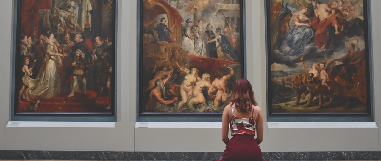 带货主播一场花费7000万的婚礼，跨境电商风往哪里吹？