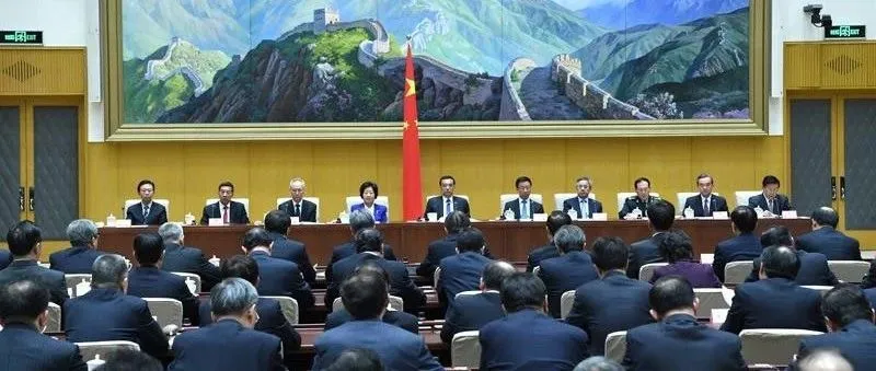 国务院报告晒出外贸“成绩单”,部署进一步做好稳外贸工作