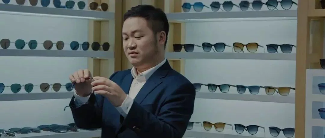 创业8年屡次触底反弹,他如何借助金品诚企实现逆风翻盘?