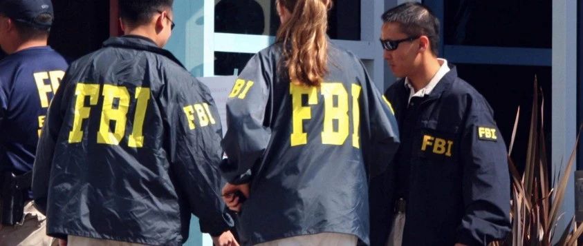 FBI懵逼了！3900万口罩竟是诈骗，美国疫情演到武汉红会那集了？