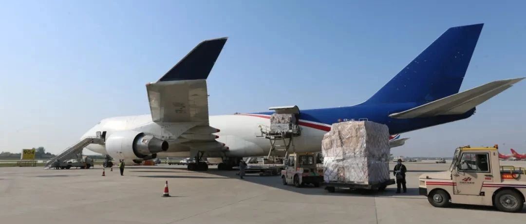 困惑？安-124、波音747等大飞机为何频繁降落郑州机场？