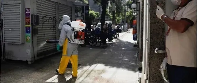 总统带头“反对隔离”,巴西或成全球疫情新震中