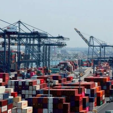 1.5万个集装箱滞留码头，美国两大港口完全瘫痪，卡车司机呼吁免除滞期费！