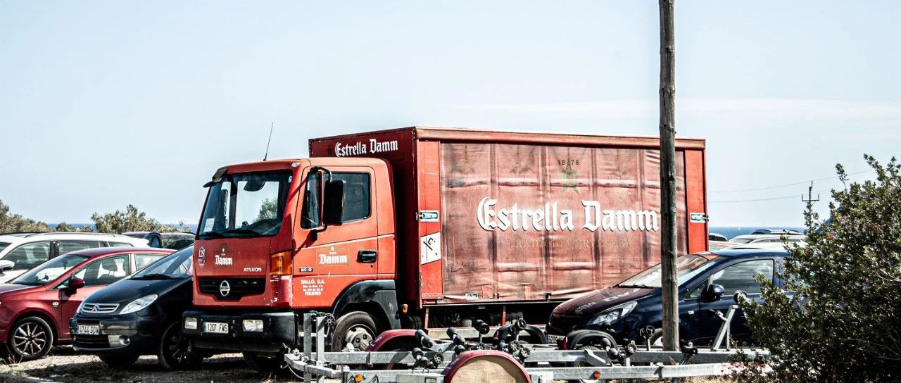 美国洛杉矶货物爆满！卡车司机供不应求，港口和机场压力倍增