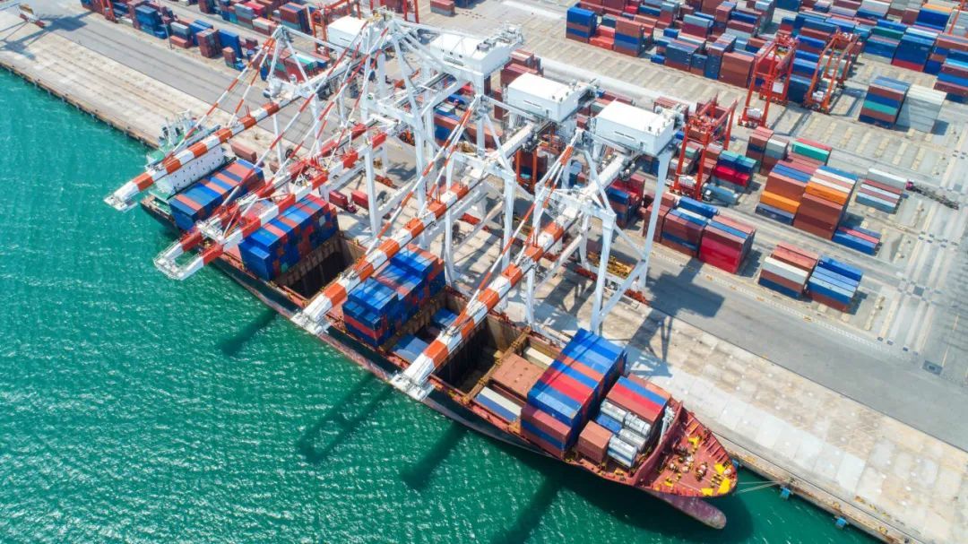 数据报告 | 11月，全国八大枢纽港口集装箱吞吐量同比增长8.7%！