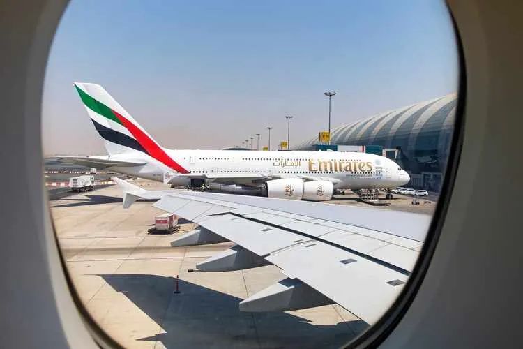 每日新闻 20201223｜阿联酋两大航司停飞沙特、科威特、阿曼客运航线
