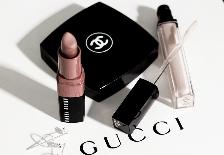 暴风哭泣！英国美妆市场受新冠打击最大！彩妆销售额暴跌40%！