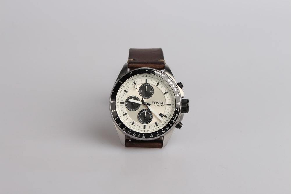 拉美手表在eBay上大卖！销售额涨幅超70％！