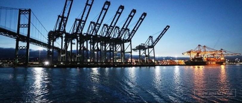 客户不下单了！美西报价已达3.2万美元，80艘集装箱船等待泊位！港口再陷旺季拥堵僵局...