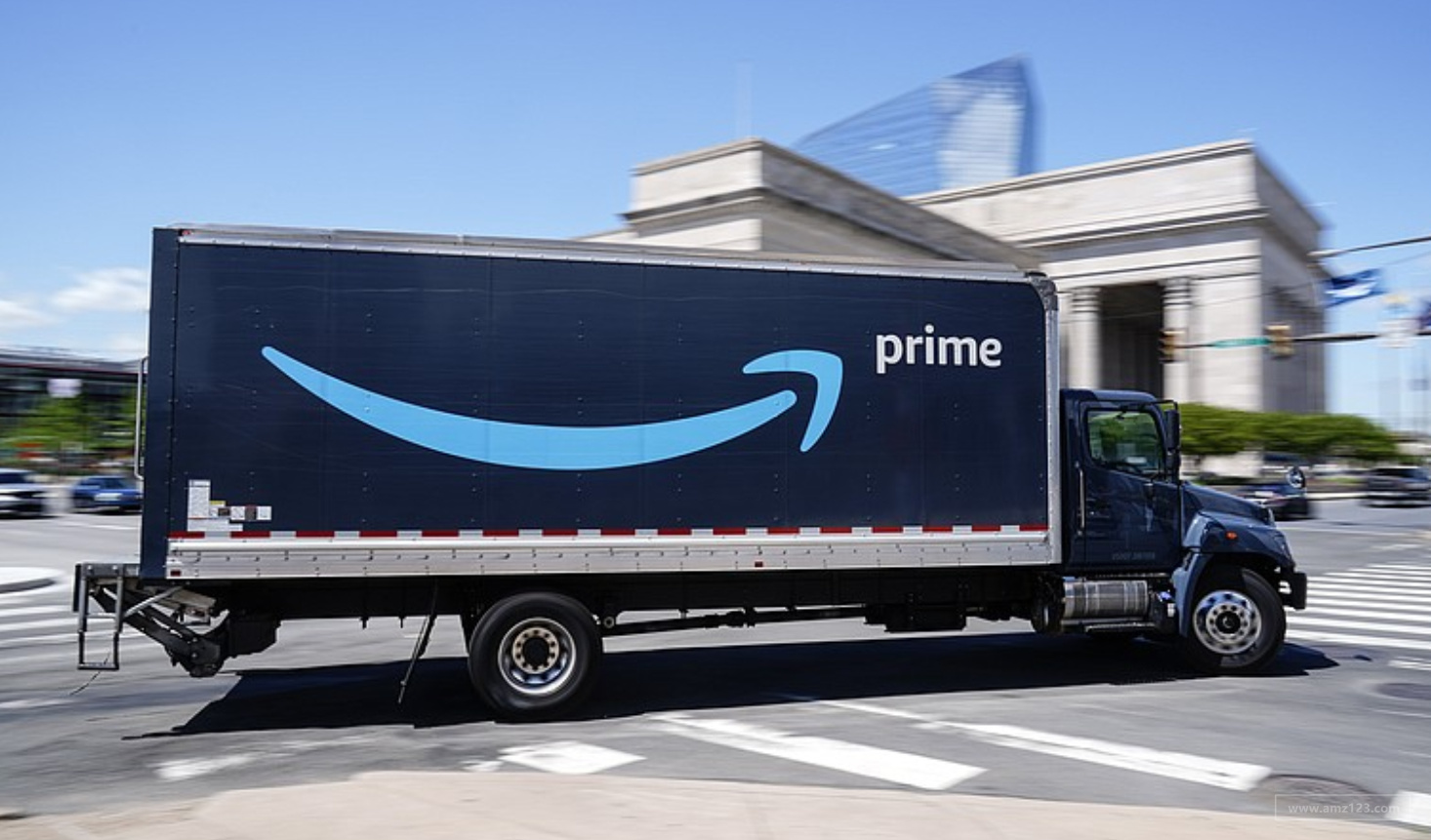 亚马逊新计划！将在距沃尔玛总部12英里处建仓库？