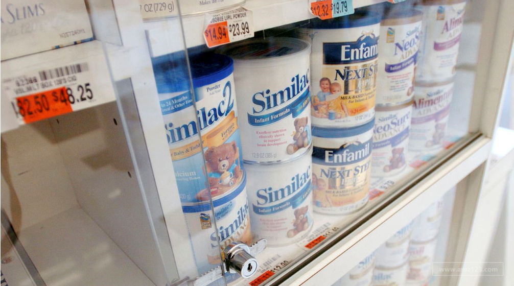 通胀高企、产品召回加剧短缺，40%婴儿奶粉品牌在美国全境售罄！