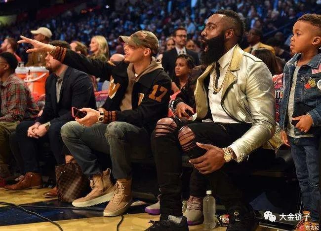 浅谈亚马逊服装类目