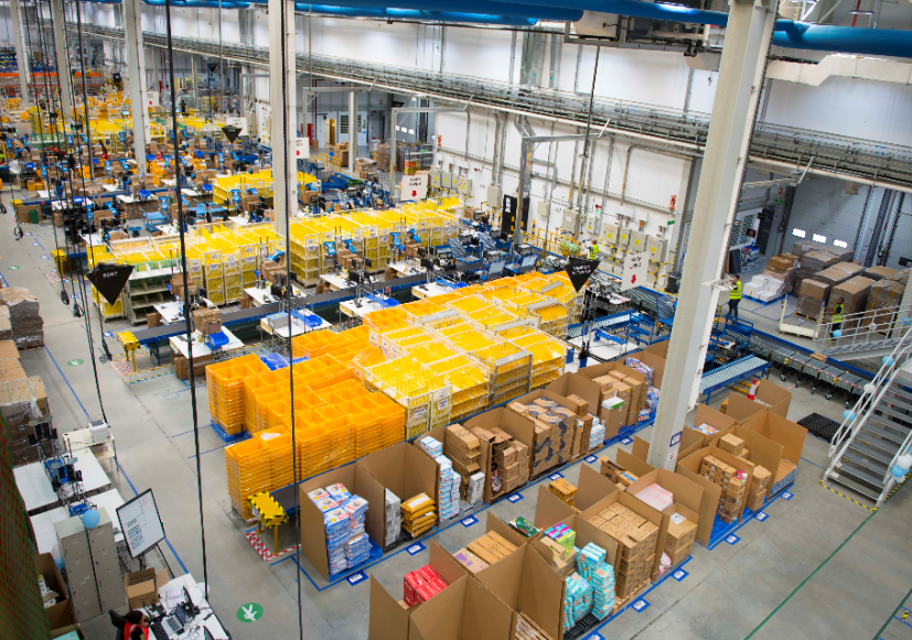 今日新闻｜欢迎光临！今日参观阿联酋亚马逊最大的配送中心DXB3