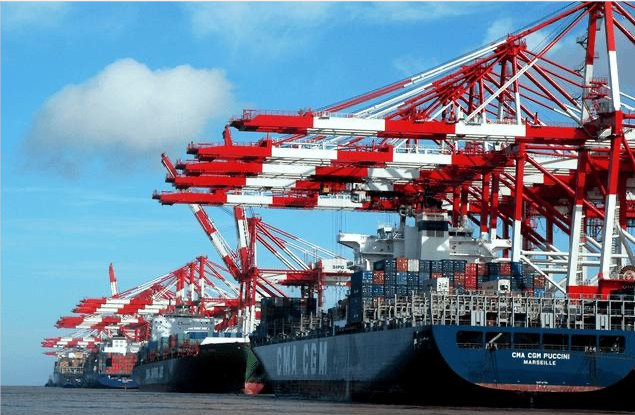 都是美国惹的祸！进口激增推动全球航运失衡，库存补货将持续到2022年！