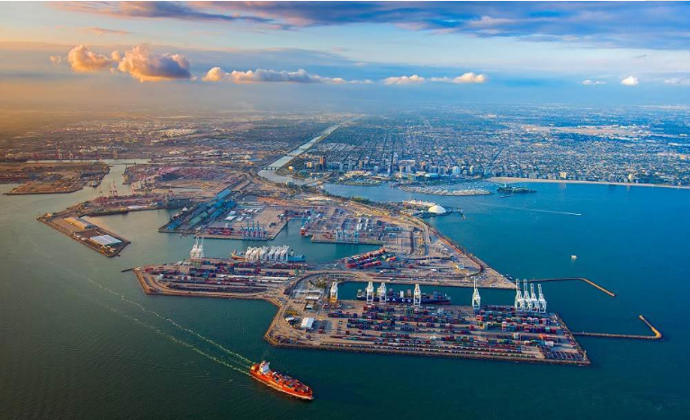 注意！美西港口拥堵进一步加剧，洛杉矶100多条船等泊，运价突破9000美元！