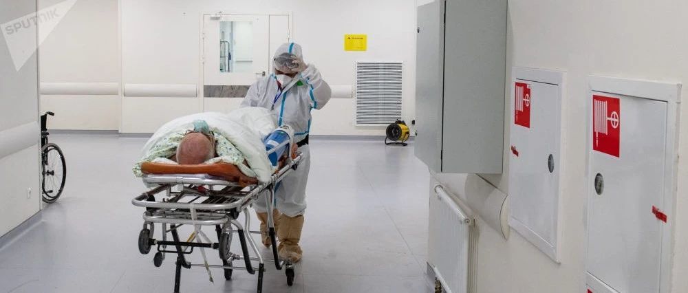 新增8589例！俄驻哈尔滨总领馆将开通签证和俄罗斯公民护照办理业务，俄经济承受住美制裁