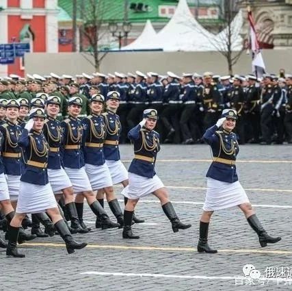 今年红场大阅兵，普京撂下一句狠话！