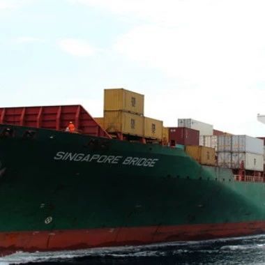 突发！在越南确诊的集装箱船，跑了！现以18.6节的航速北上