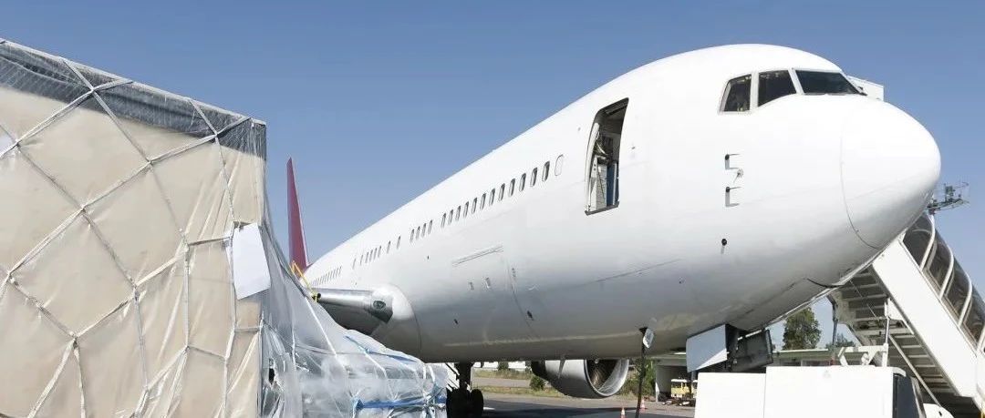 空运也要暴涨？航班大面积取消！5座城市机场出现阳性！一航班被熔断67次！舱位要提前一周订！