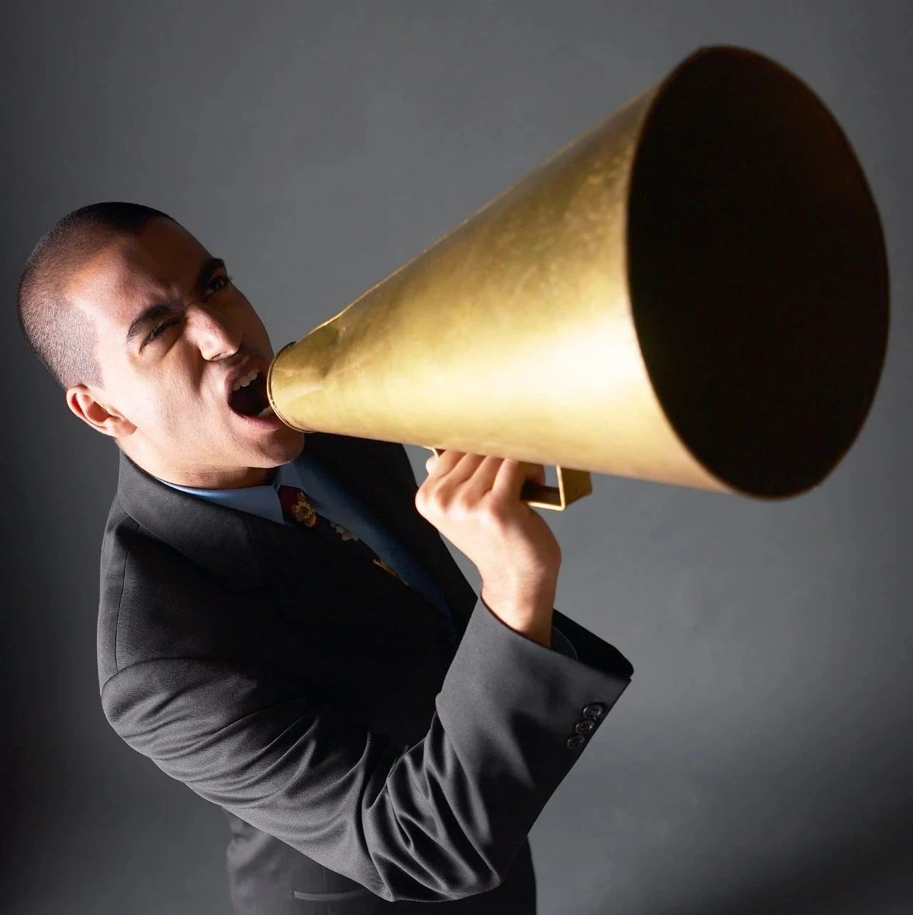 亿级大卖公司资金链断裂，成千上百亚马逊运营被迫离职！