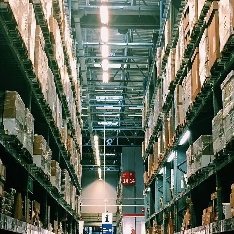 库容下降，天价仓储！亚马逊发布FBA库存清算新公告