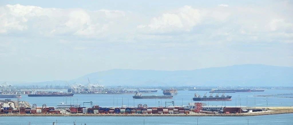 提前做好准备！强台风袭击宁波港、上海港，多地码头暂停提箱作业！下周恐出现港口拥堵，跳港情况！