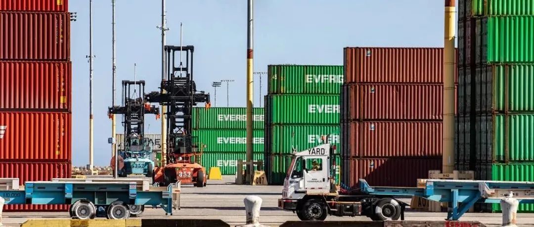 南加州港口委员会批准对集装箱积压的承运人罚款