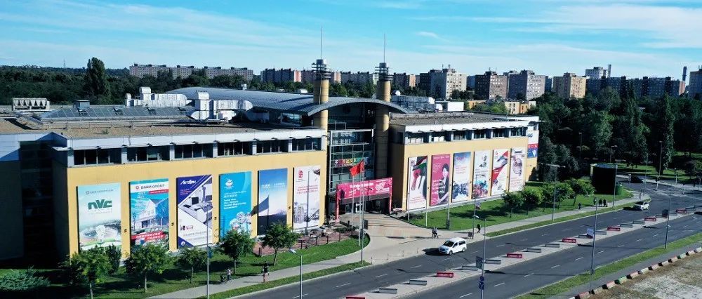 双区联动！首列“乌鲁木齐-布达佩斯”跨境电商班列完成通关！