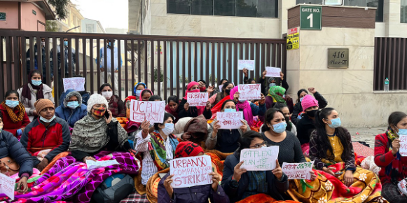 印度城市公司女工们抗议新的工作制度