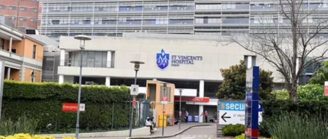 大爆发！全澳确诊破万！悉尼超千人错收阴性证明！多地紧急收紧防疫令！专家：Omicron致密接数以十万计，不可能进行追查！