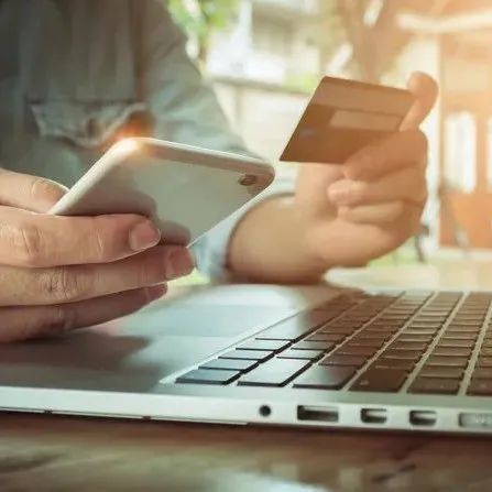 电子商务改变了全球的传统零售业，助其增长