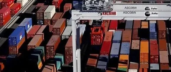 美西码头超半数工人确诊，逼得美森都改船期了；明年的工会谈判怎么谈？