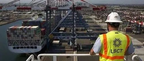 行业巨头也得“拜码头”|控制美西29个港口，罢工一天损失20亿美元