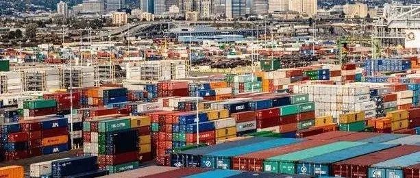 105艘！等泊船只再破纪录，完全消化需4个月；深圳新增8例，第一例有可能是物传人