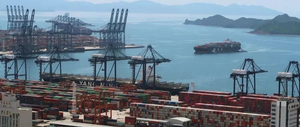 最新！2021年全国港口货物、集装箱吞吐量排名TOP10 | 上海、宁波、深圳稳居集装箱吞吐量前三