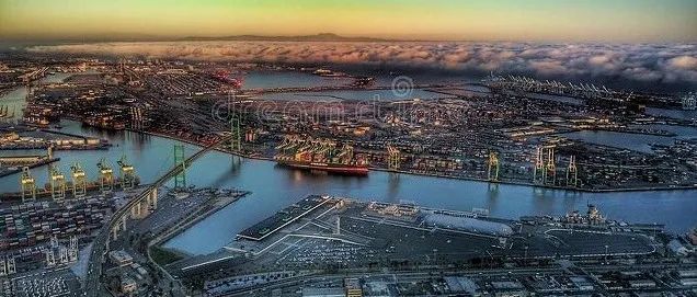 美西港口1800多码头员工确诊！100多艘船排队待泊卸货..