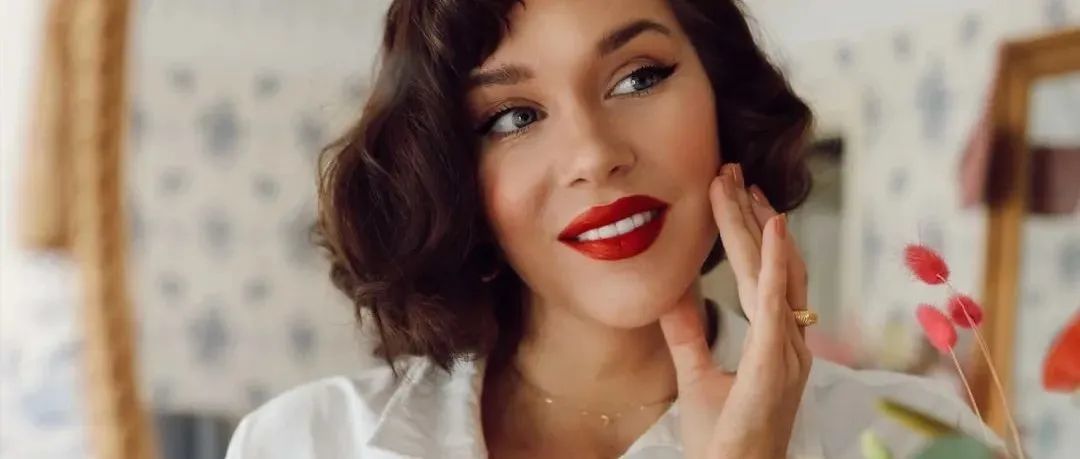 雅诗兰黛如何推动超过 26,000 英镑的销售额？