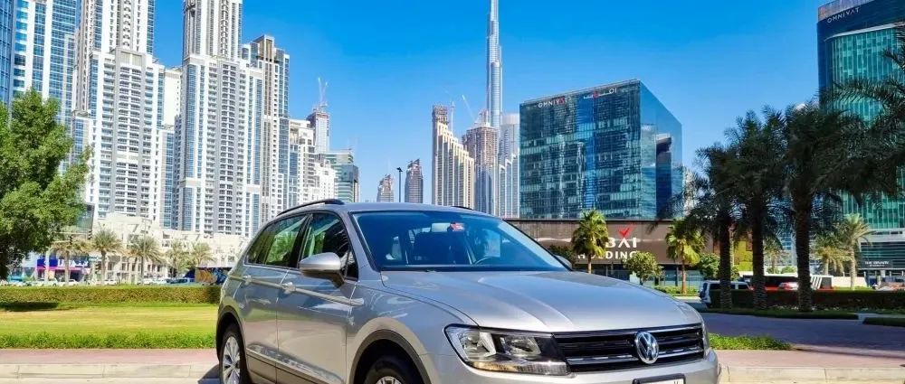 今日新闻｜解开阿联酋灰色进口电动汽车的神秘商机，后期维护得靠中国配件