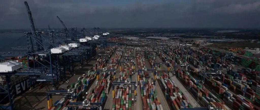 欧洲大港举行8天大罢工！港口停摆，对供应链造成巨大破坏