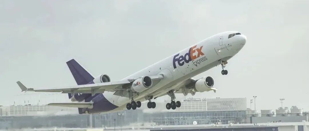 全球货运市场疲软，Fedex收入未达预期，股价暴跌 20% 并将关闭 90 多个办事处