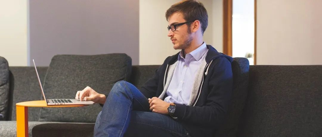 美国和英国为联合账户，如何给英国站品牌备案？