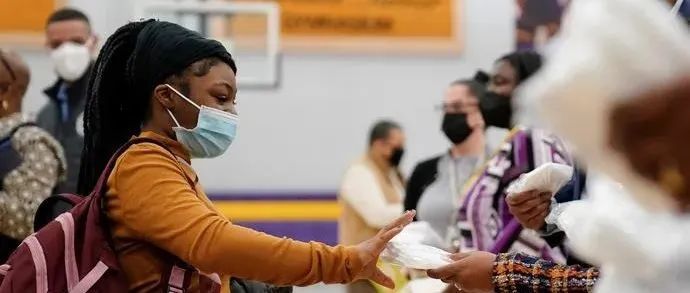 麻烦了！面临"三重疫情"冲击，美国告急？欧洲遭遇史上最严重疫情危机