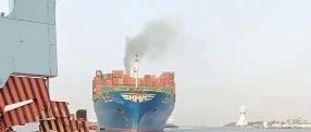 7万吨集装箱船直撞码头！船期延误！曾挂上海宁波港