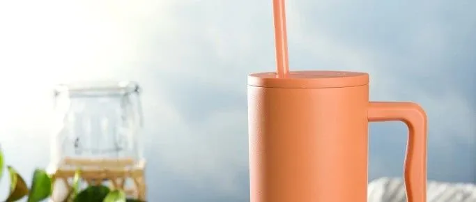 假如给你一个水杯，你会如何做品牌营销？- Stanley tumbler 一款产品卖爆一个品类