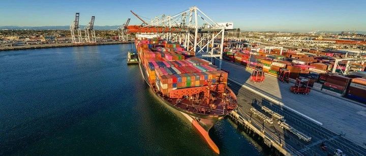 工资或上涨32%！美西港口劳工谈判签署六年新协议，但加拿大港口又要罢工