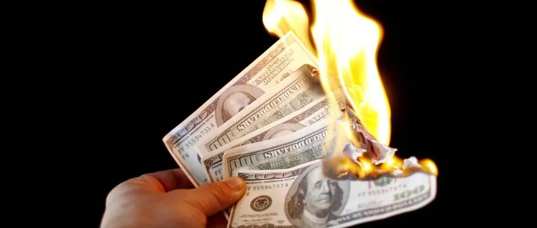 突发！亚马逊卖家资金冻结！某平台下载量同比激增1亿次！营收近20亿美元！